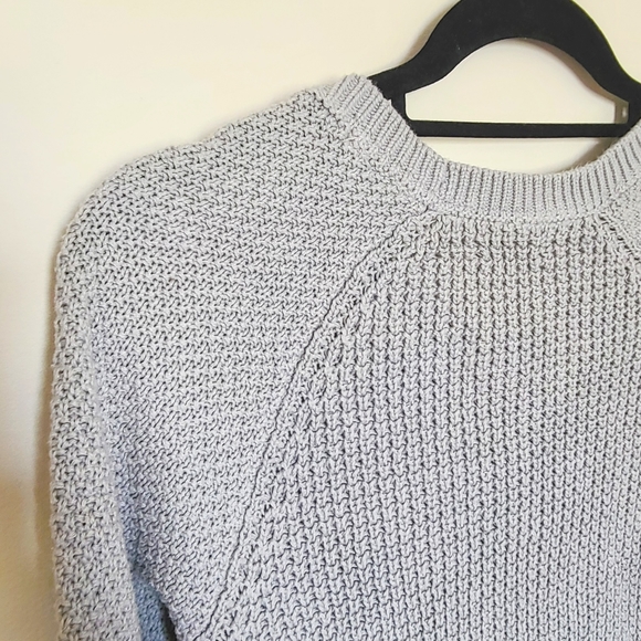 Relaxed Fit Cozy Grey Crew-Neck Sweater - Picture 4 of 5